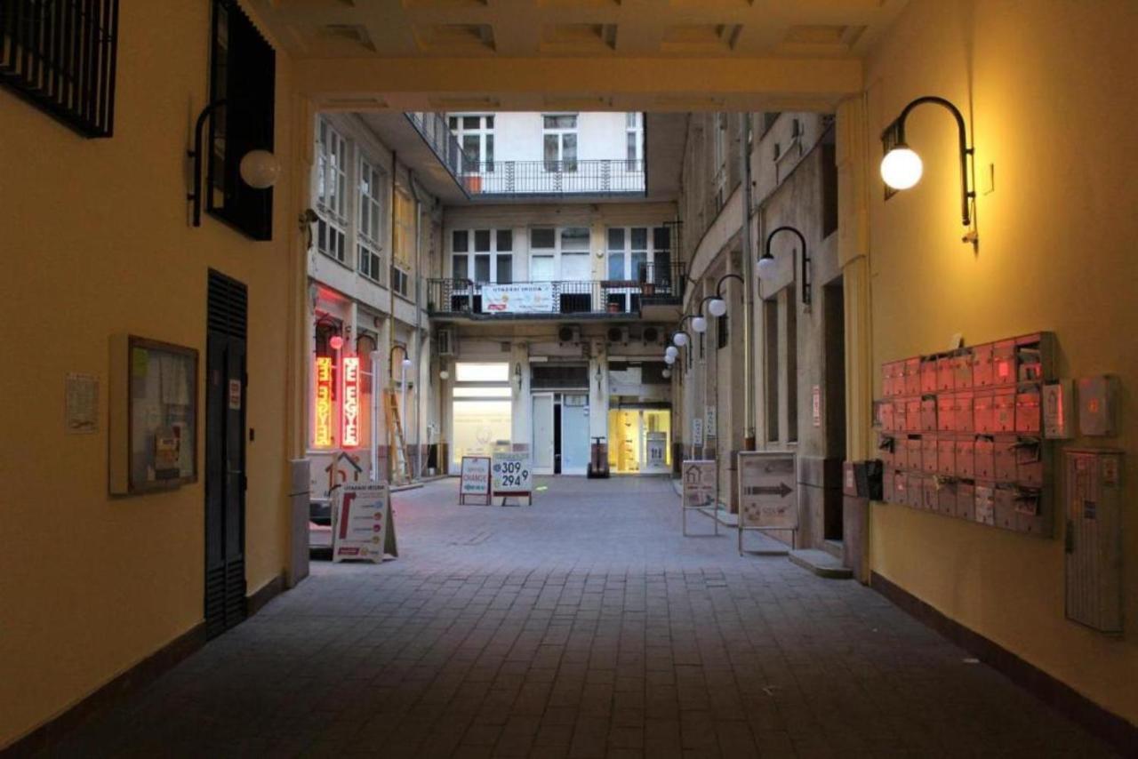 White Ship Apartman Budapest Eksteriør billede