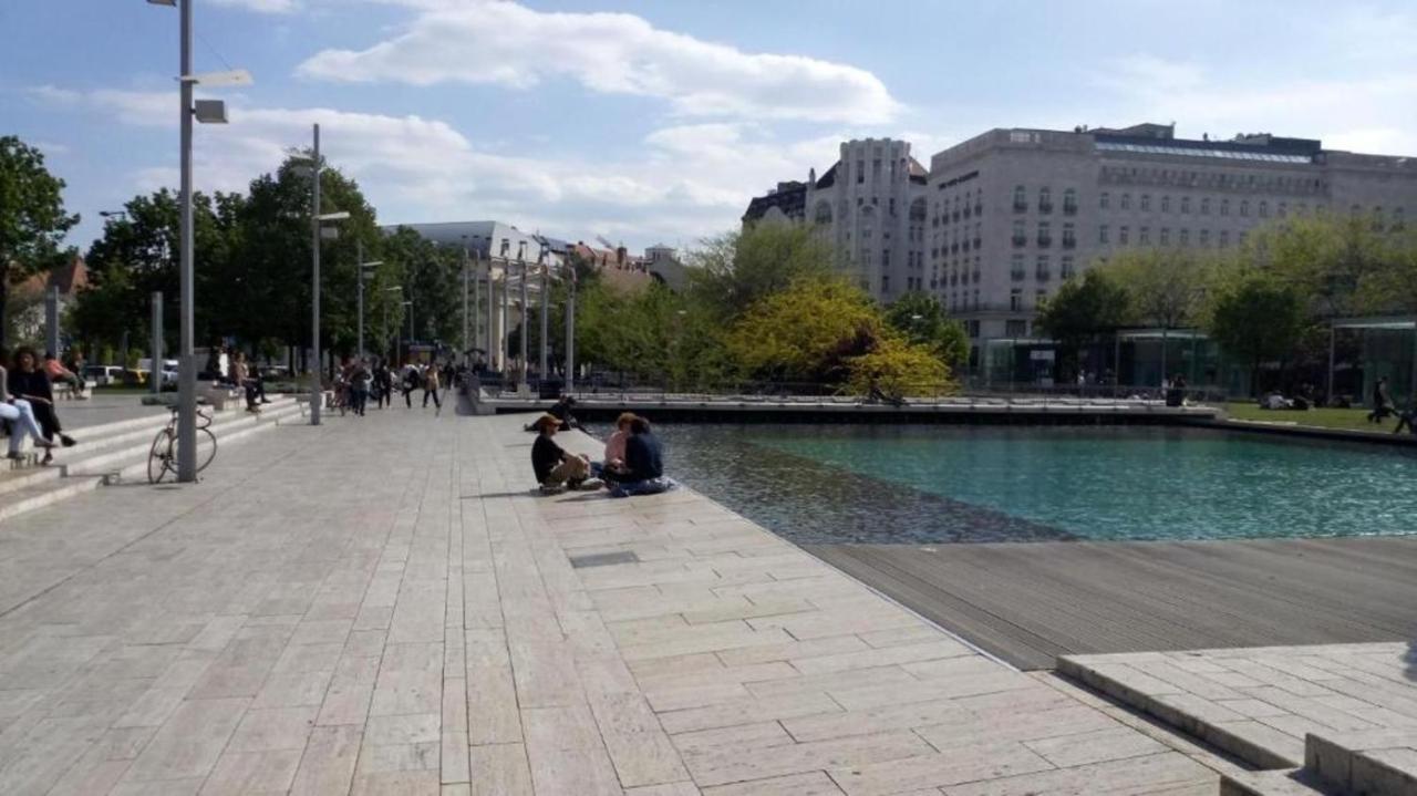 White Ship Apartman Budapest Eksteriør billede